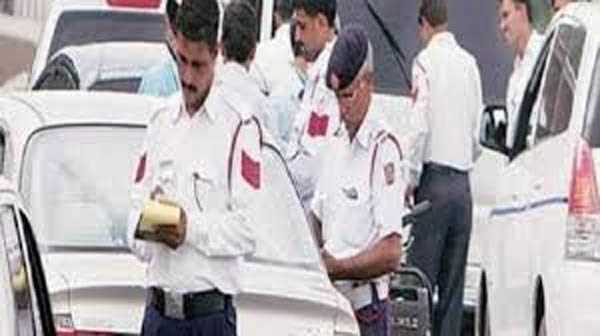 इटावा में फर्जी प्रमाणपत्रो के चलते सात वाहन सीज